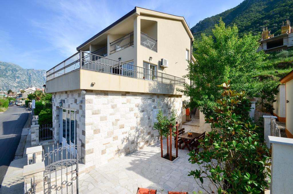Apartments Cosovic Kotor Extérieur photo
